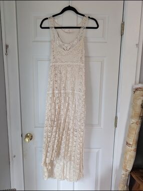 Sleeveless Cream Lace Maxi Dress